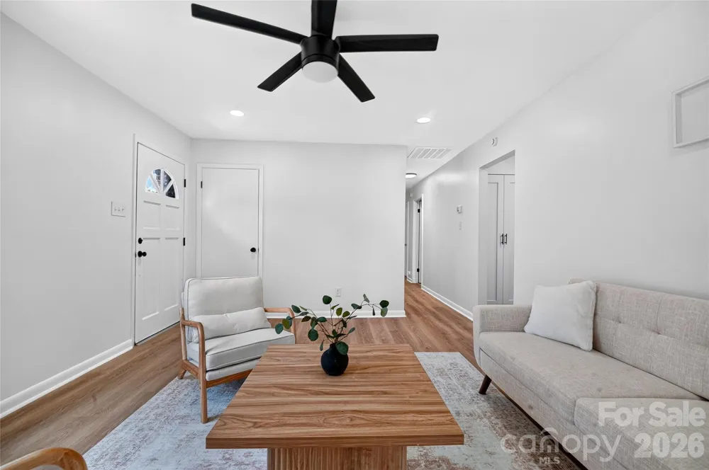 4040 Burnham Court Winston Salem, NC 27105