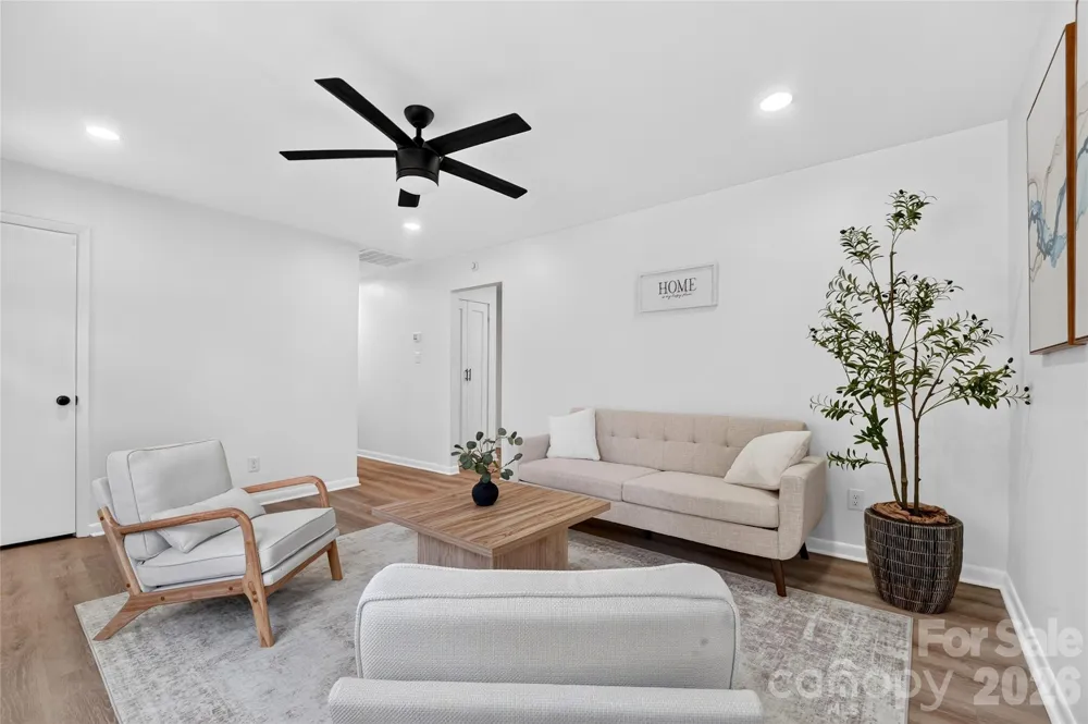 4040 Burnham Court Winston Salem, NC 27105