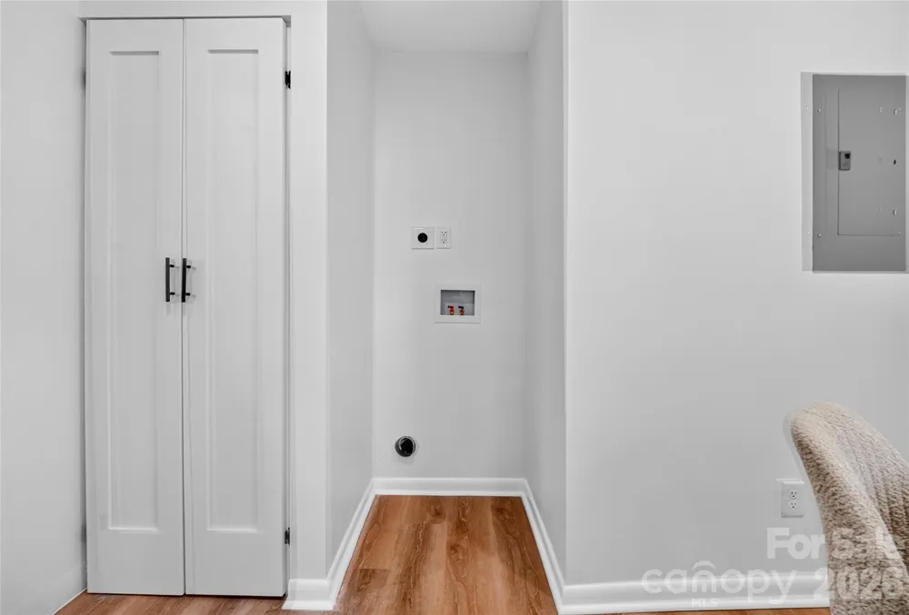 4040 Burnham Court Winston Salem, NC 27105