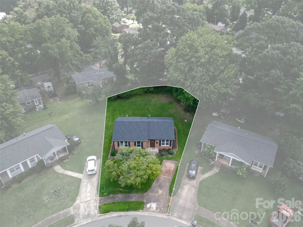 4040 Burnham Court Winston Salem, NC 27105