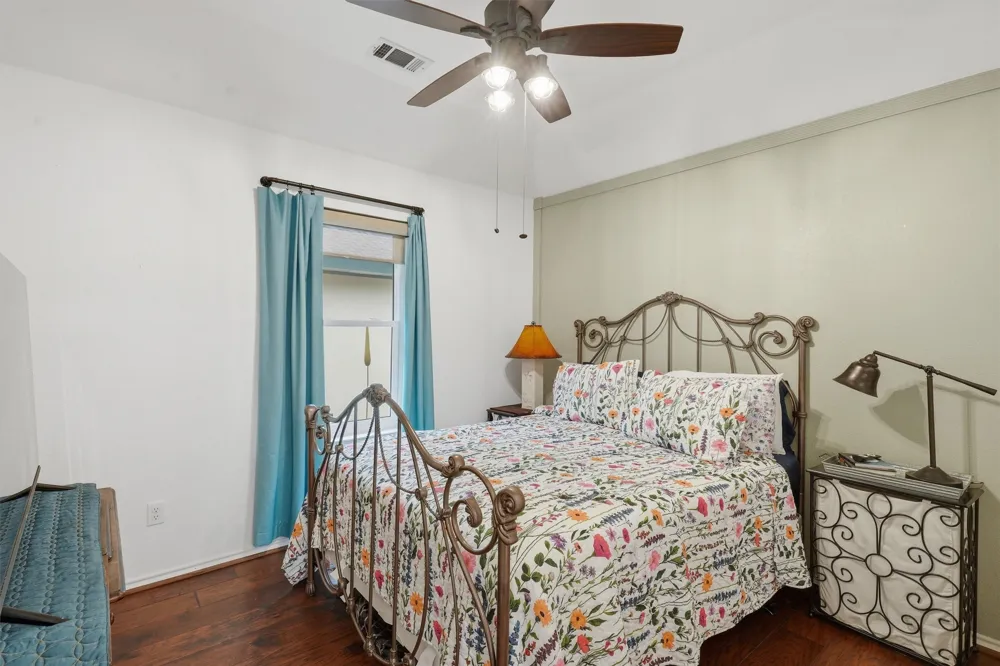 215 Morene Avenue Waxahachie, TX 75165