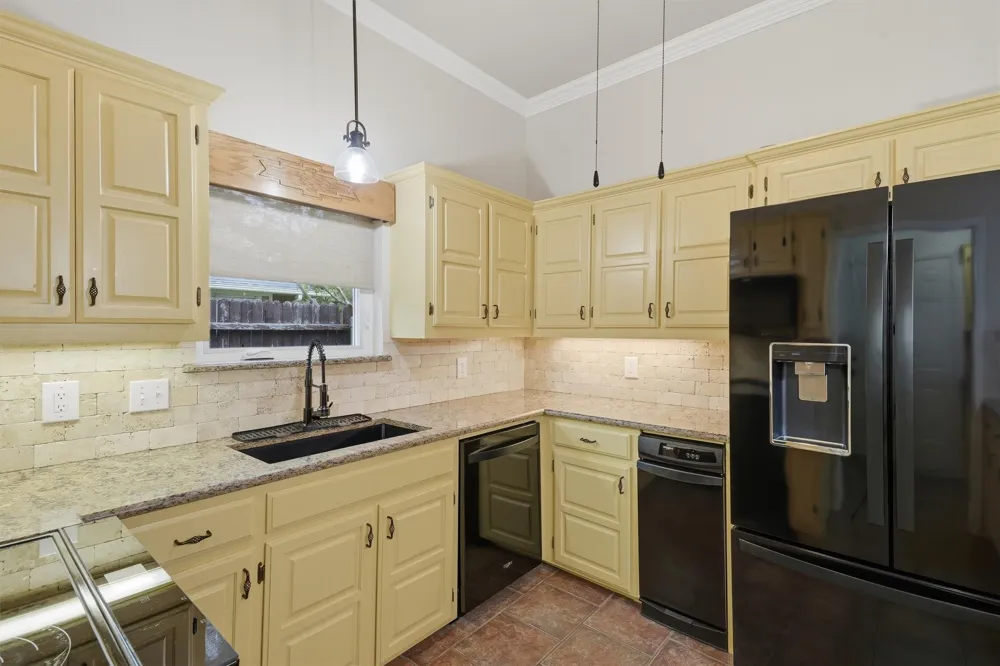 215 Morene Avenue Waxahachie, TX 75165