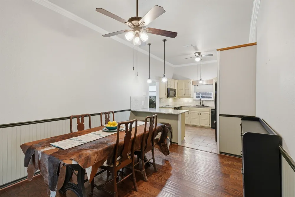 215 Morene Avenue Waxahachie, TX 75165