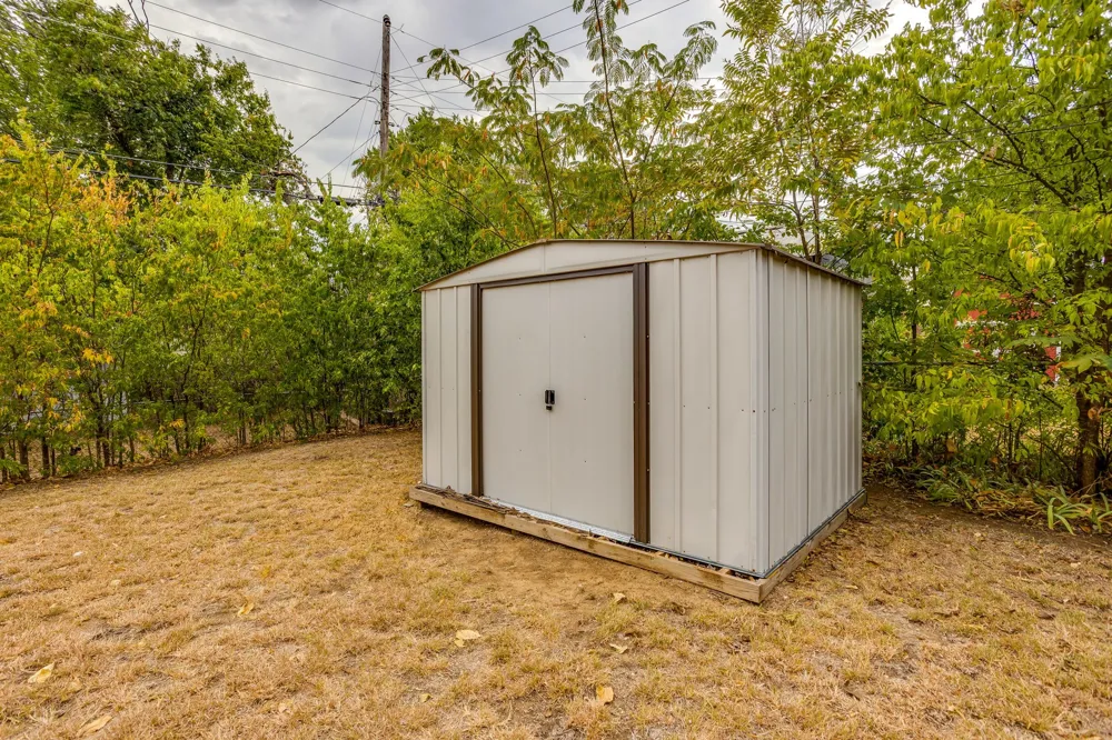 312 NW Wintercrest Road Burleson, TX 76028