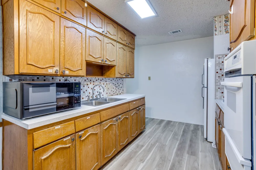 312 NW Wintercrest Road Burleson, TX 76028