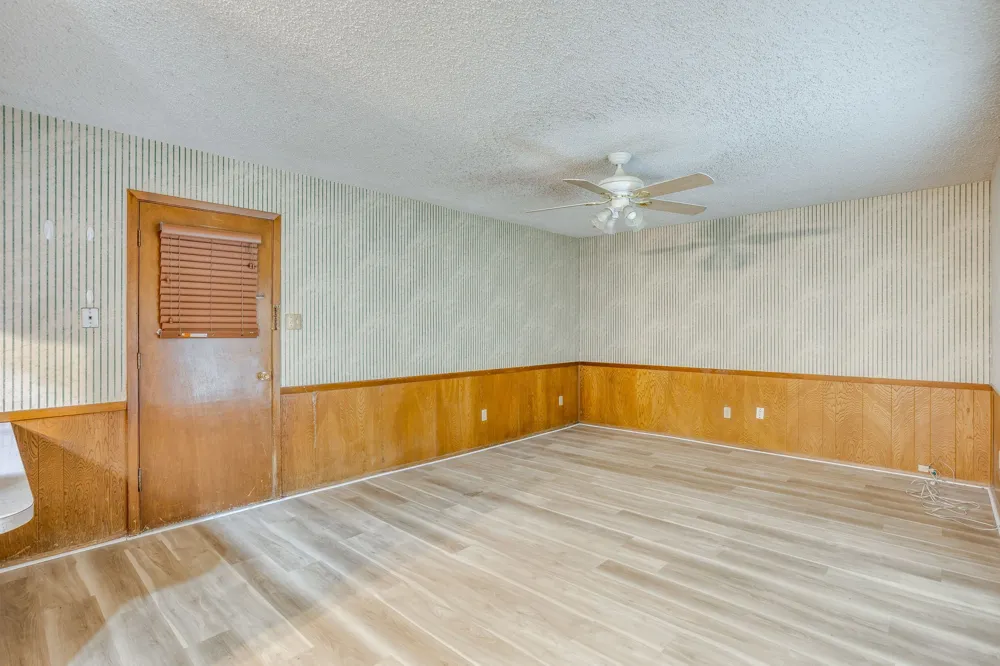 312 NW Wintercrest Road Burleson, TX 76028