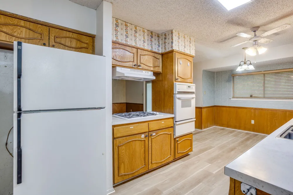312 NW Wintercrest Road Burleson, TX 76028