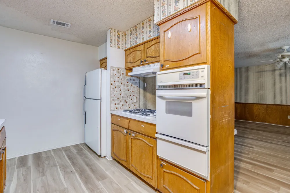 312 NW Wintercrest Road Burleson, TX 76028