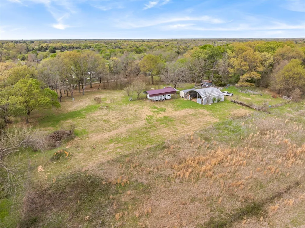 2027 VZ County Road 3104 Edgewood, TX 75117