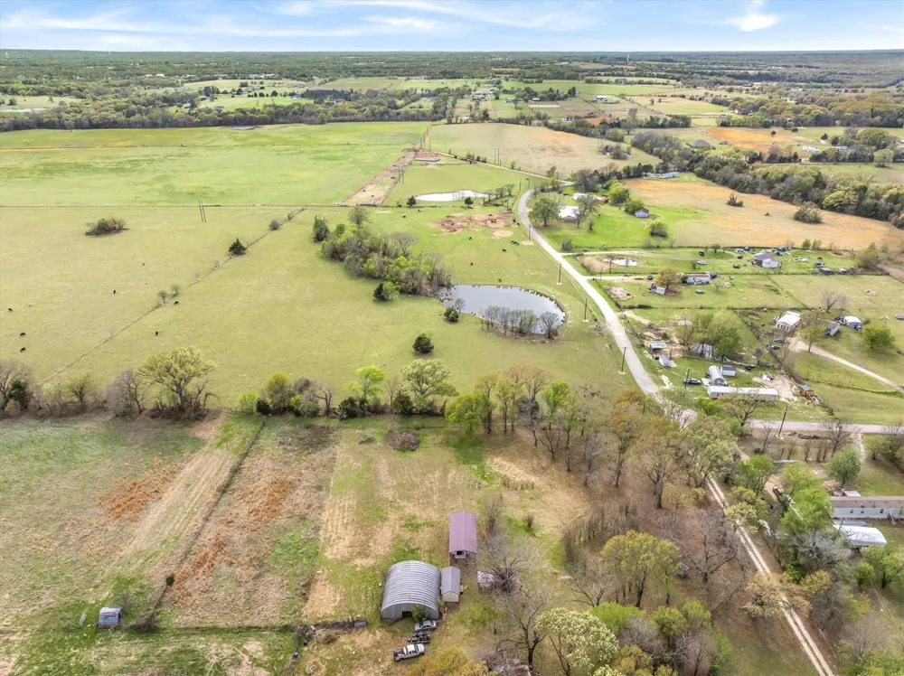 2027 VZ County Road 3104 Edgewood, TX 75117