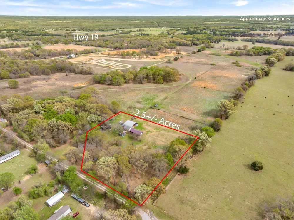 2027 VZ County Road 3104 Edgewood, TX 75117