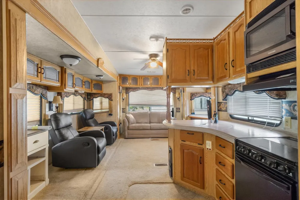 2027 VZ County Road 3104 Edgewood, TX 75117