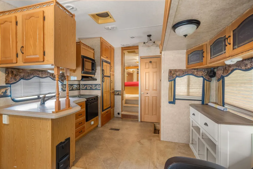 2027 VZ County Road 3104 Edgewood, TX 75117