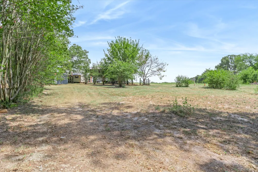 2027 VZ County Road 3104 Edgewood, TX 75117
