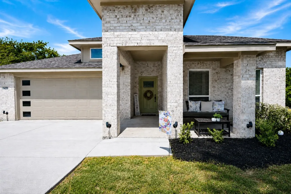 1420 Marshall Street Greenville, TX 75401