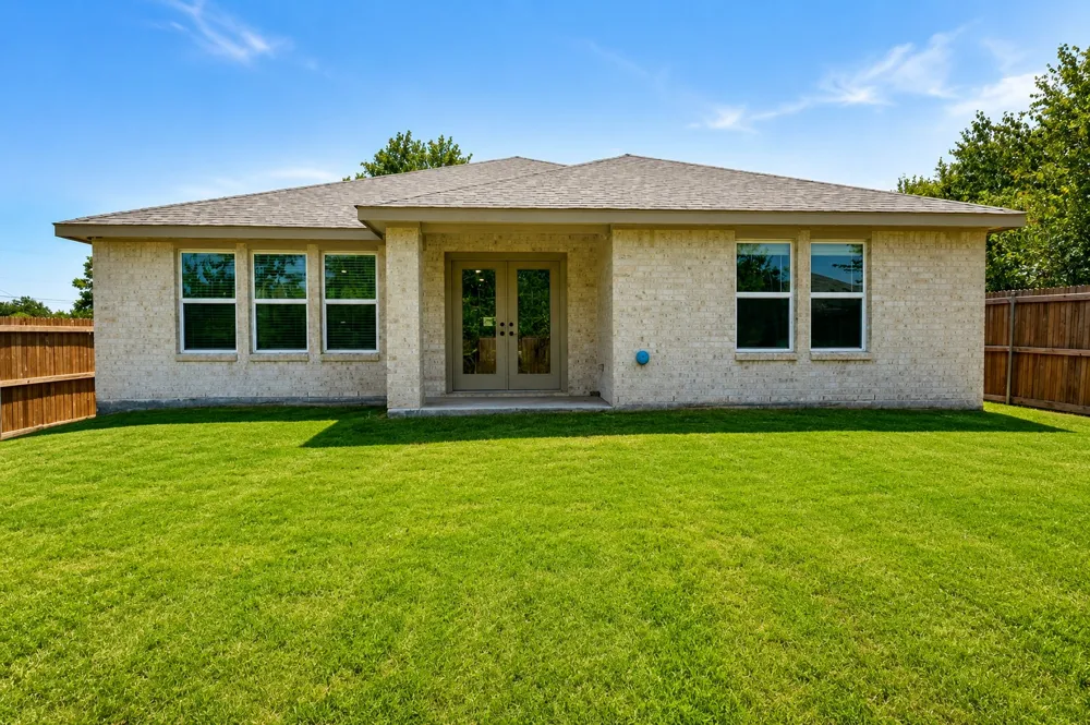 1420 Marshall Street Greenville, TX 75401