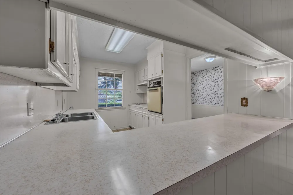 3256 Village Park Drive Waco, TX 76708