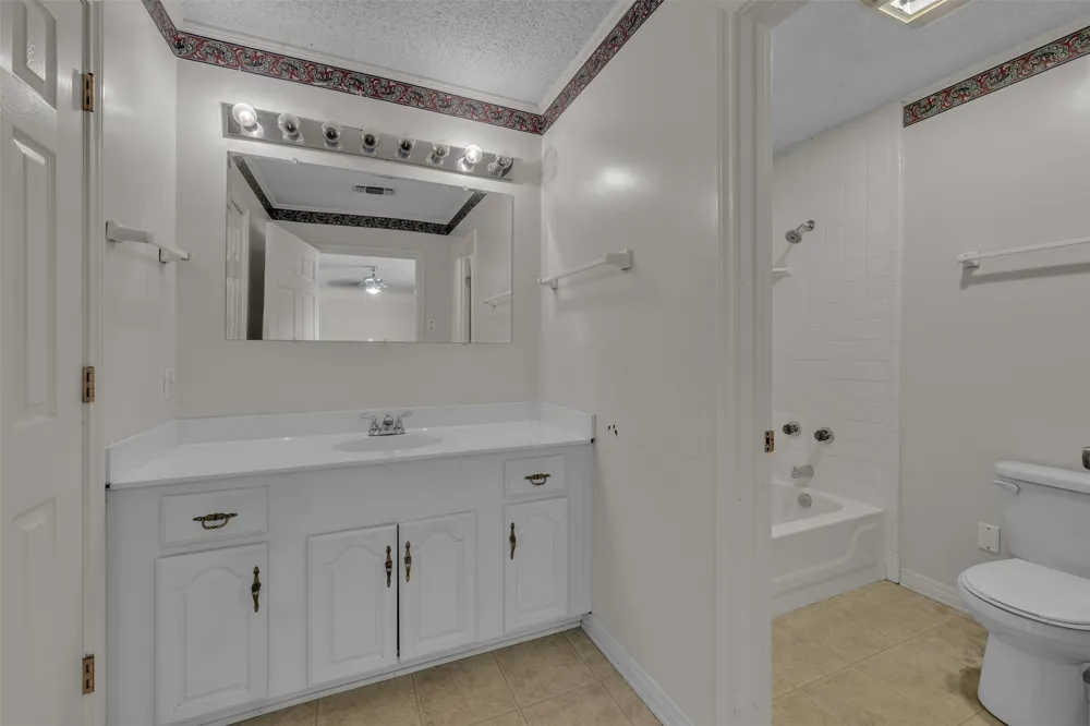 3256 Village Park Drive Waco, TX 76708
