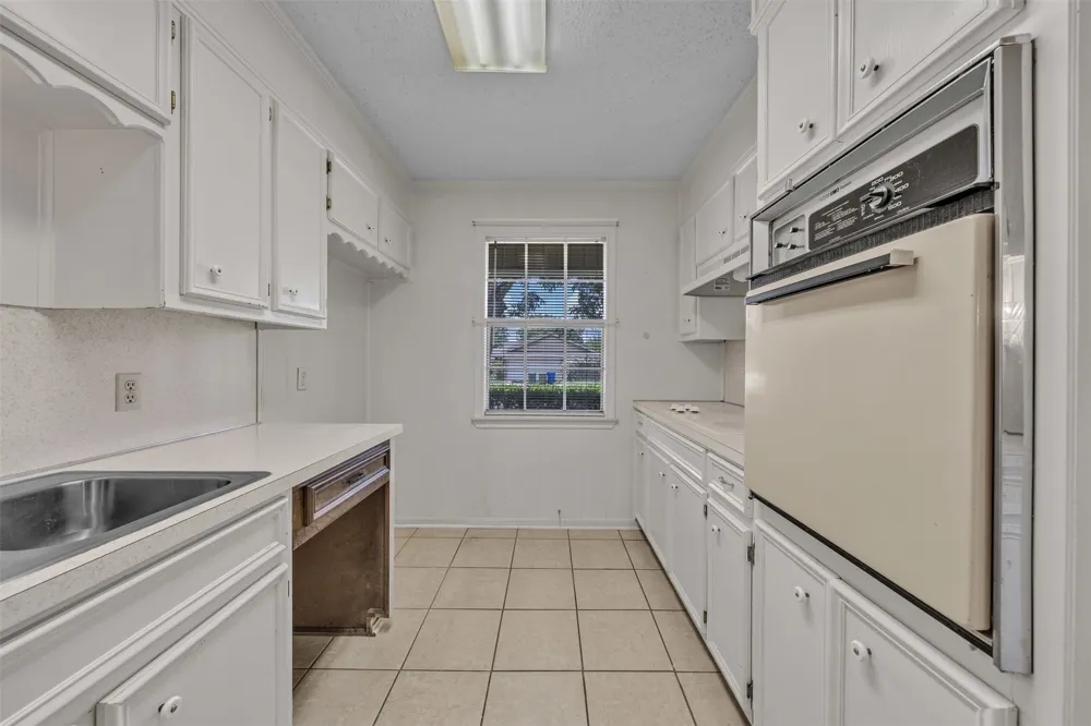 3256 Village Park Drive Waco, TX 76708