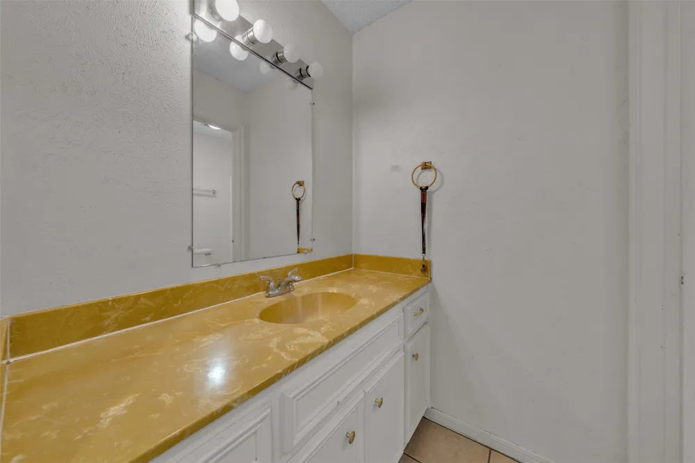 3256 Village Park Drive Waco, TX 76708