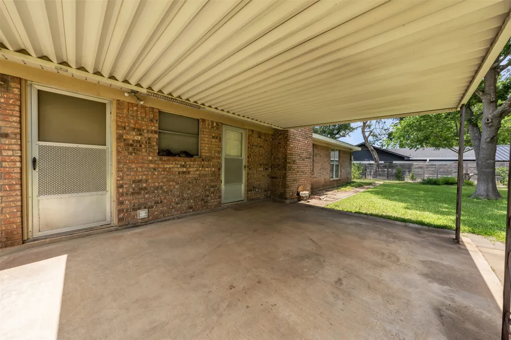 3256 Village Park Drive Waco, TX 76708