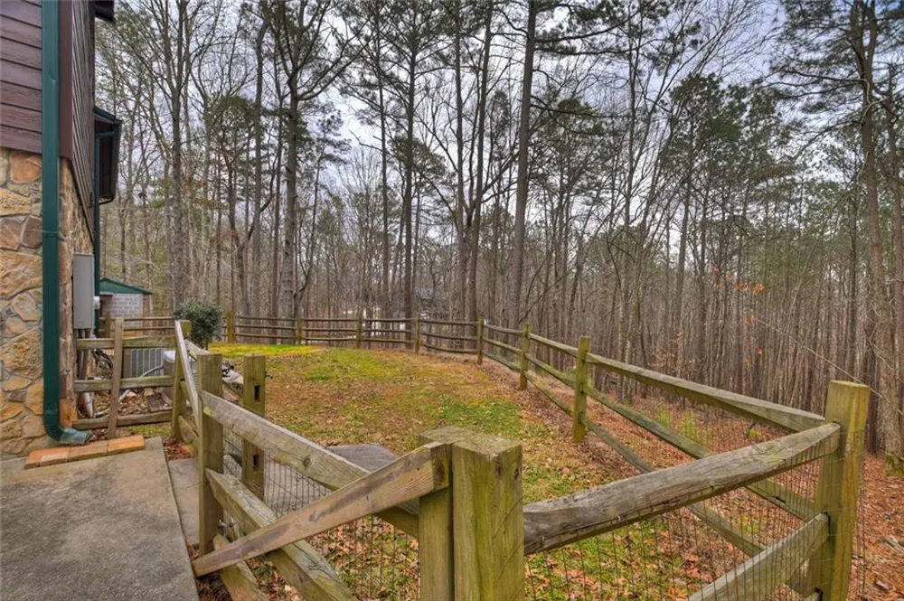 144 Emerald Cove Ellijay, GA 30705