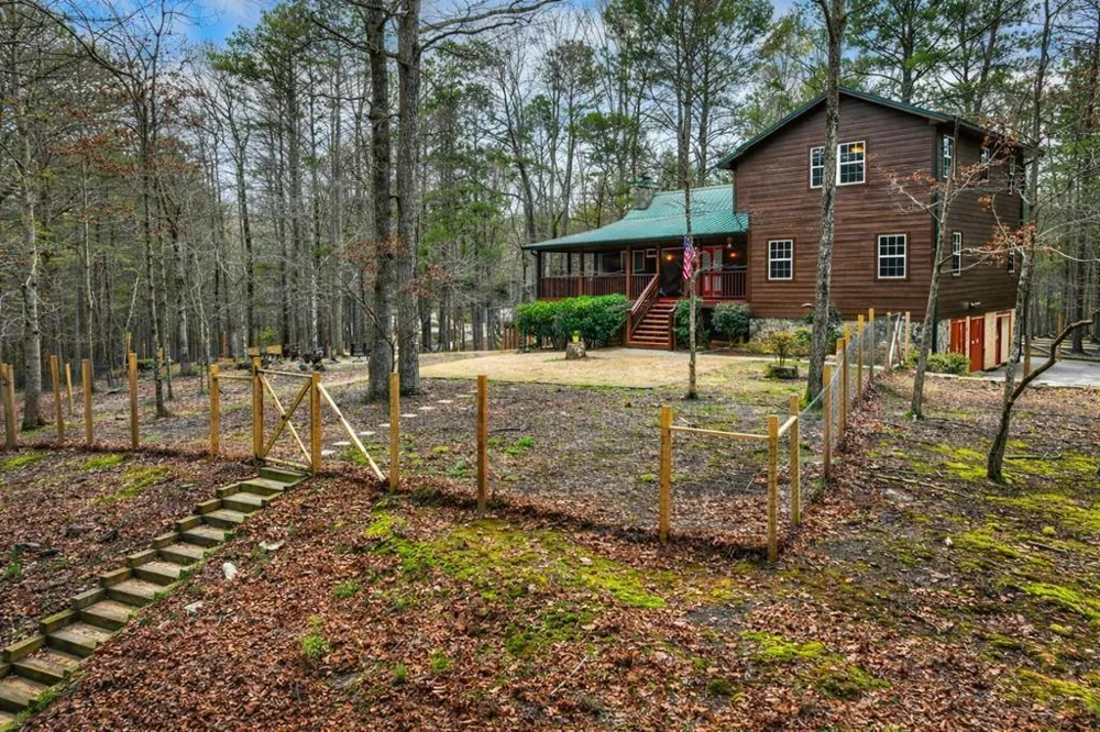 144 Emerald Cove Ellijay, GA 30705