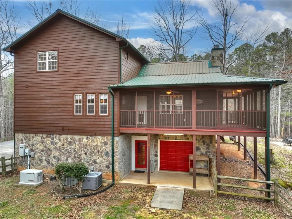 144 Emerald Cove Ellijay, GA 30705