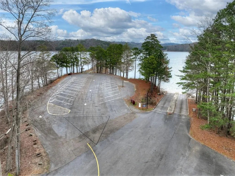 144 Emerald Cove Ellijay, GA 30705