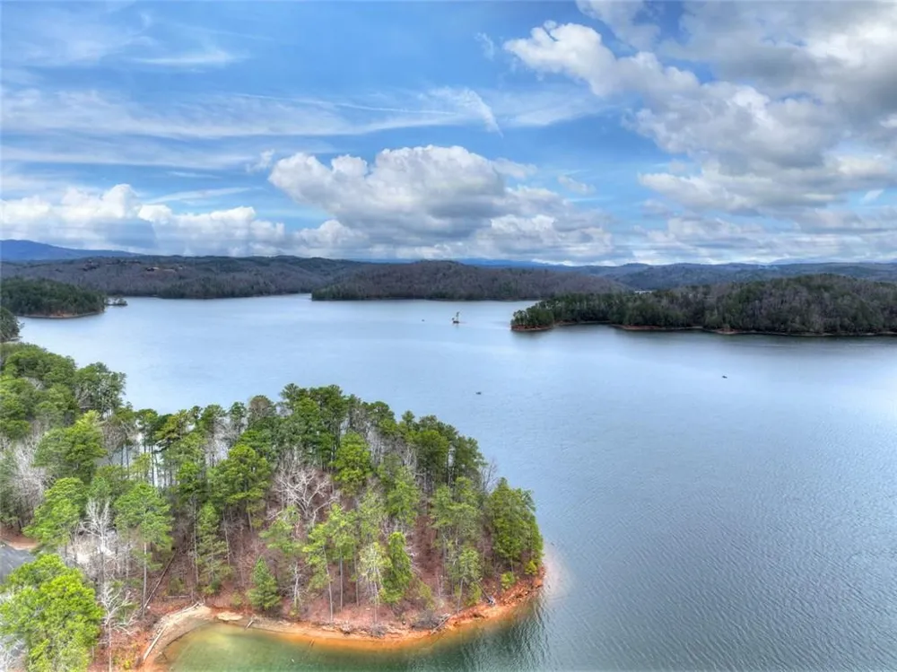 144 Emerald Cove Ellijay, GA 30705