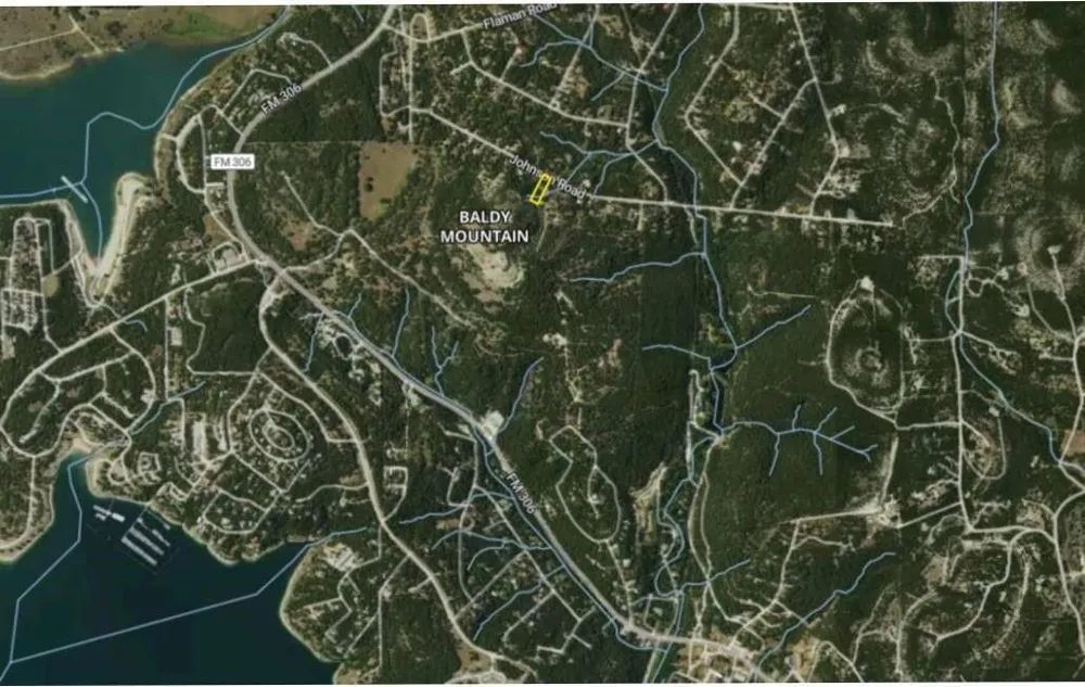 1392 Johnson Road Canyon Lake, TX 78133