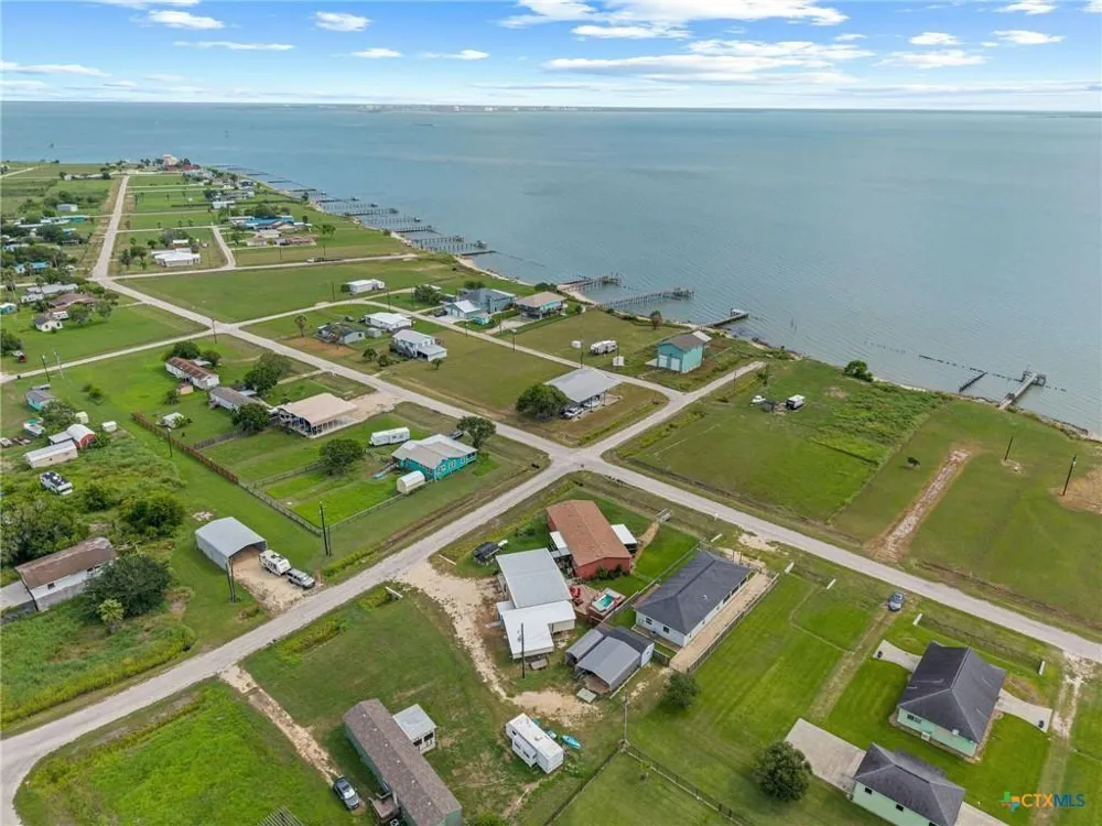258 Alamo Beach Avenue Port Lavaca, TX 77979