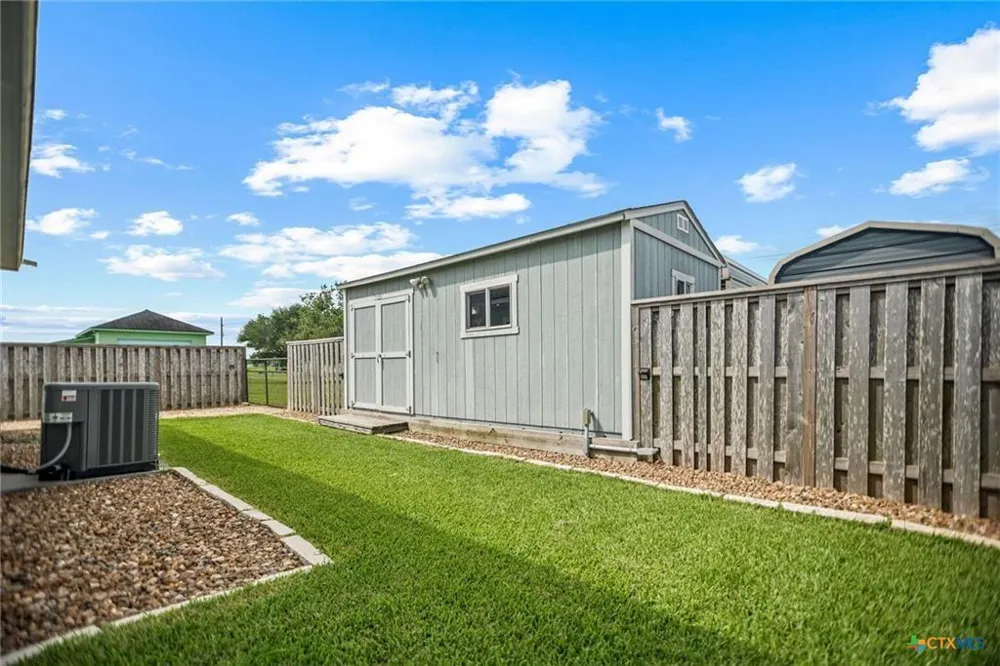 258 Alamo Beach Avenue Port Lavaca, TX 77979