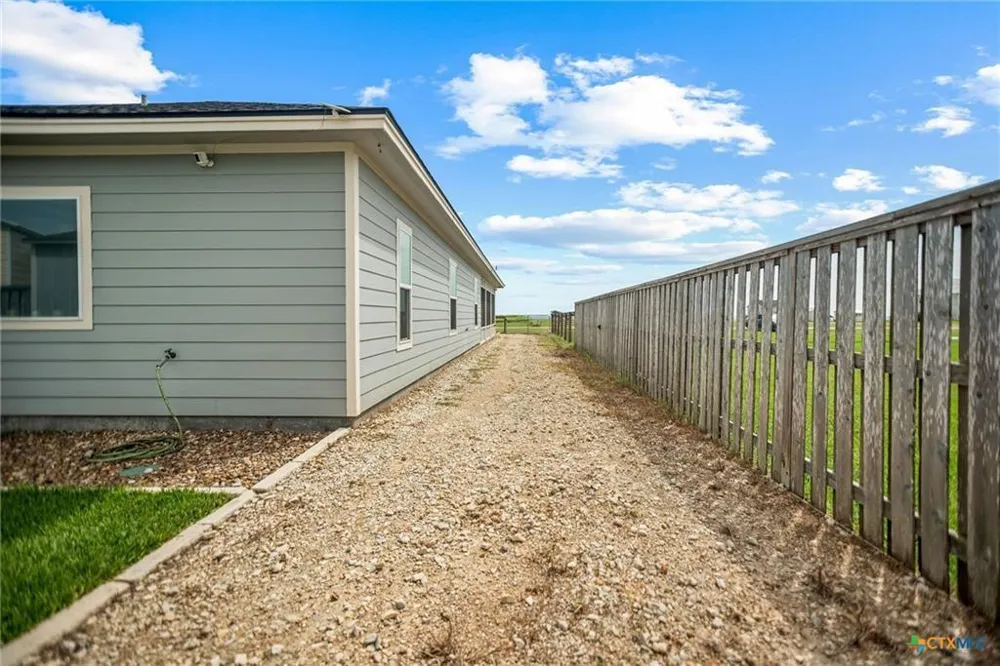 258 Alamo Beach Avenue Port Lavaca, TX 77979