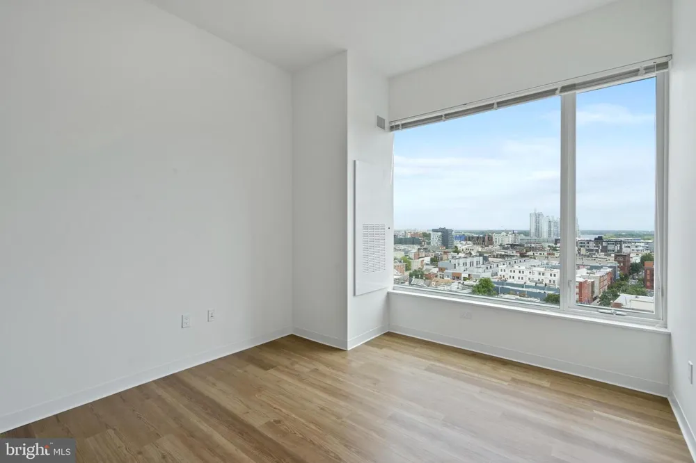 569 N 5TH STREET #509 Philadelphia, PA 19123
