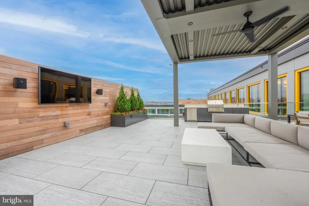569 N 5TH STREET #509 Philadelphia, PA 19123
