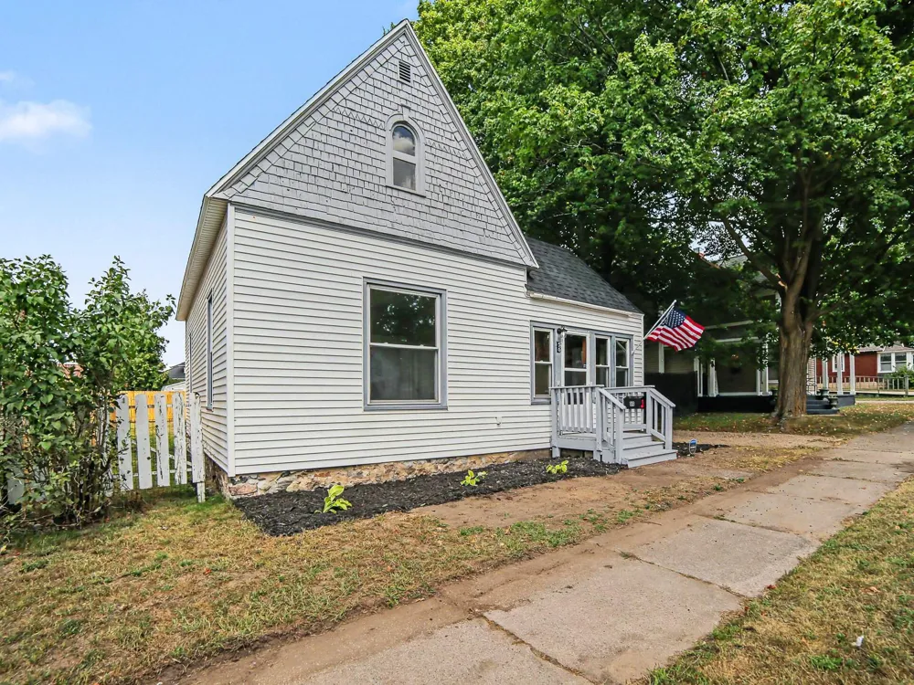 56 Ferry Street Shelby, MI 49455