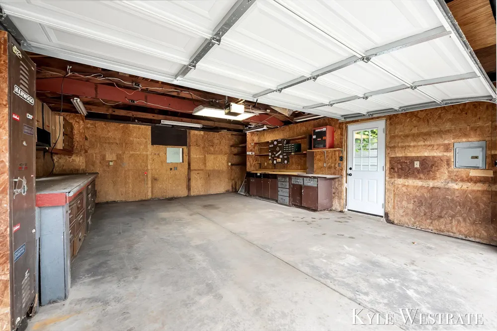 629 Harlan Avenue NE Grand Rapids, MI 49503