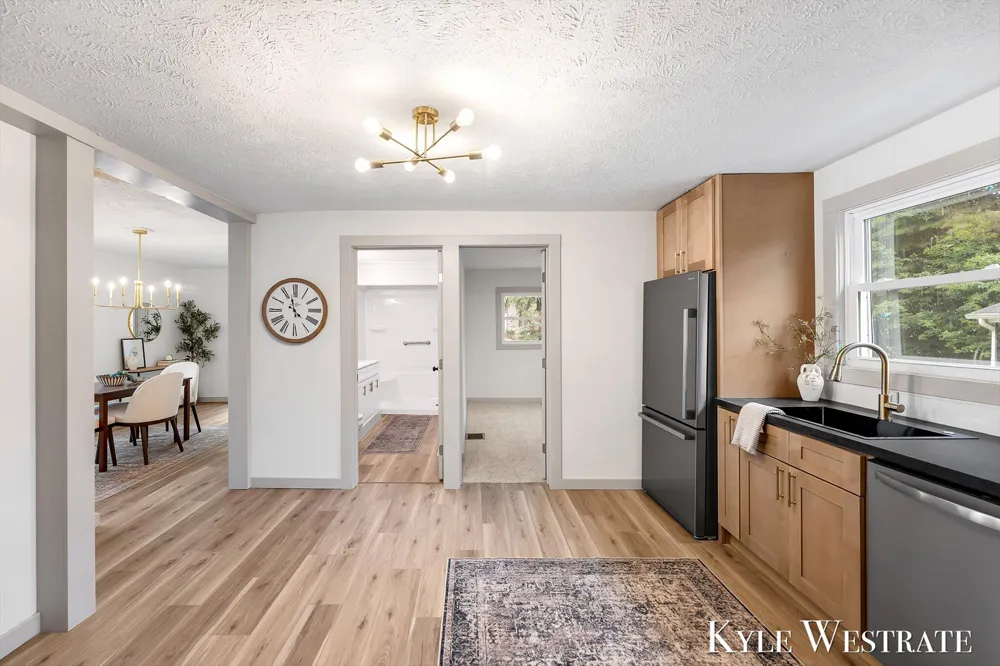 629 Harlan Avenue NE Grand Rapids, MI 49503