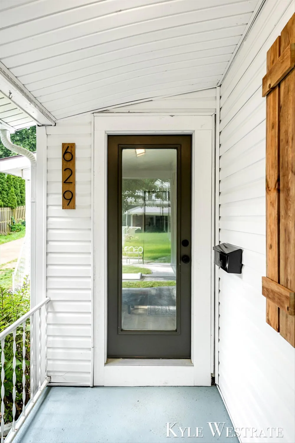 629 Harlan Avenue NE Grand Rapids, MI 49503