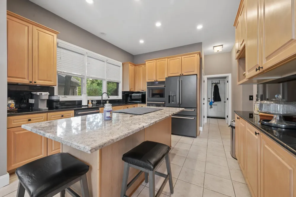 11215 Wilshire Drive Shelby, MI 48315