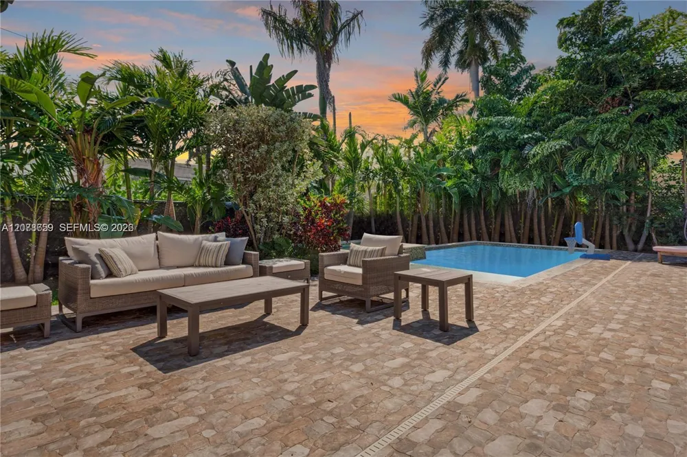 1360 98th St Bay Harbor Islands, FL 33154