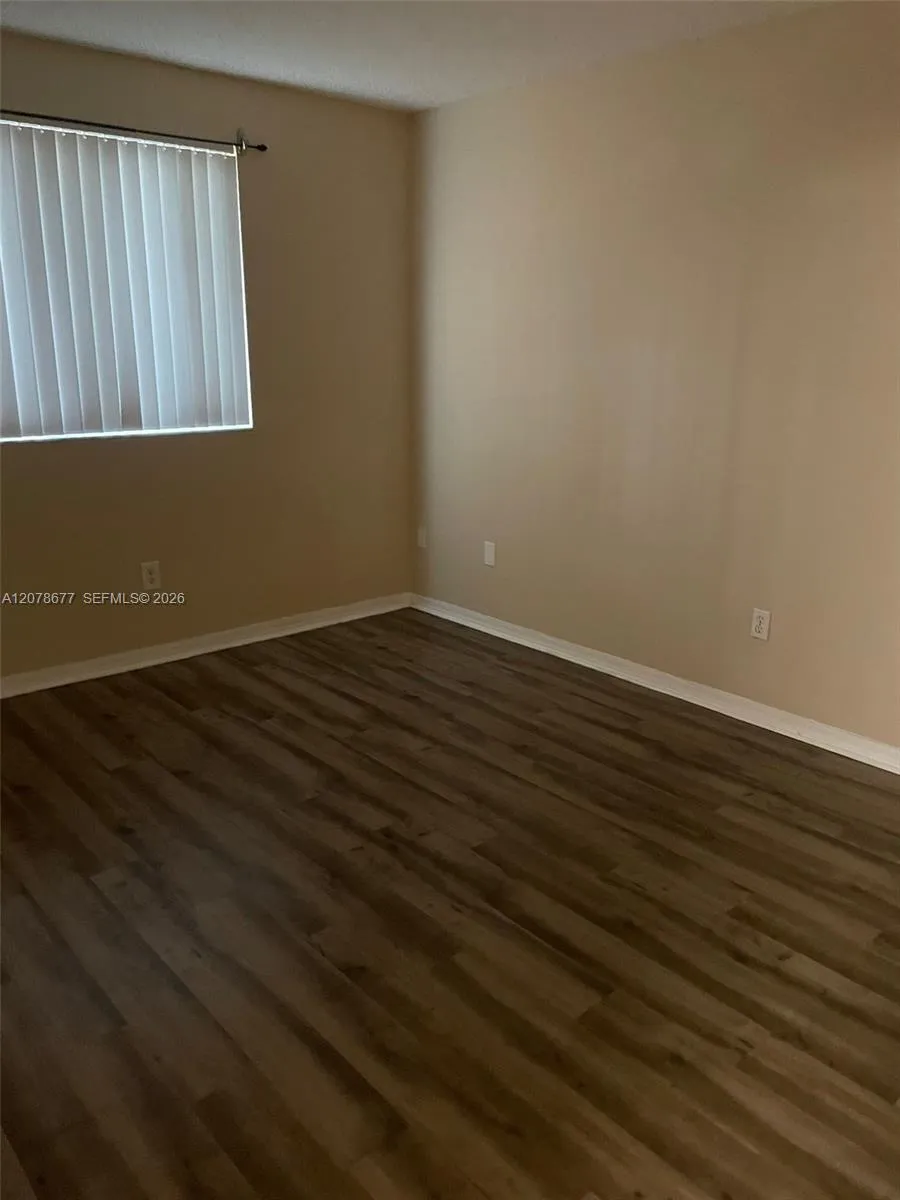 2640 S University Dr #113 Davie, FL 33328