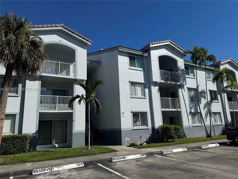 2640 S University Dr #113 Davie, FL 33328