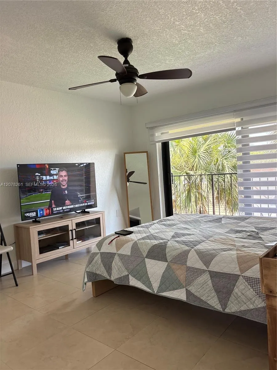 6305 Gage Pl #309A Miami Lakes, FL 33014