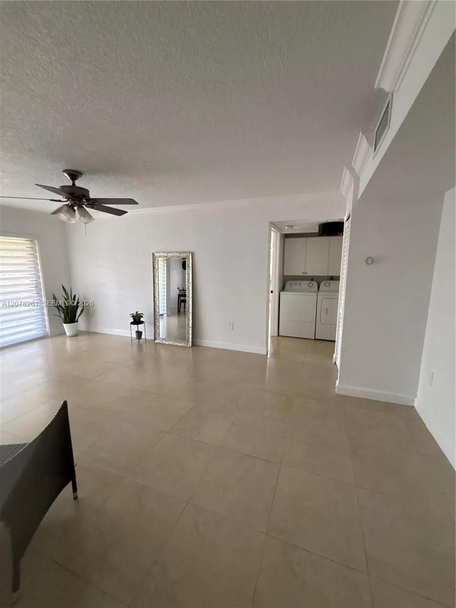 6305 Gage Pl #309A Miami Lakes, FL 33014
