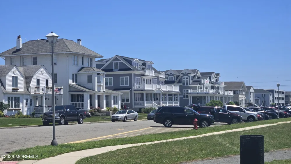 210 5th Avenue #29a Belmar, NJ 07719
