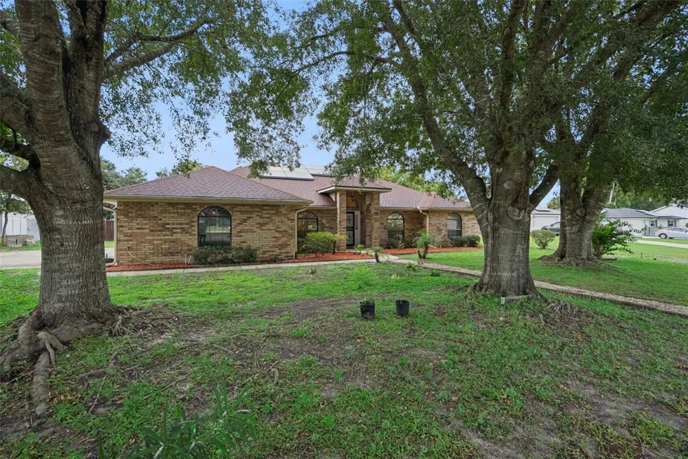 1302 LYDIA DRIVE Deltona, FL 32725