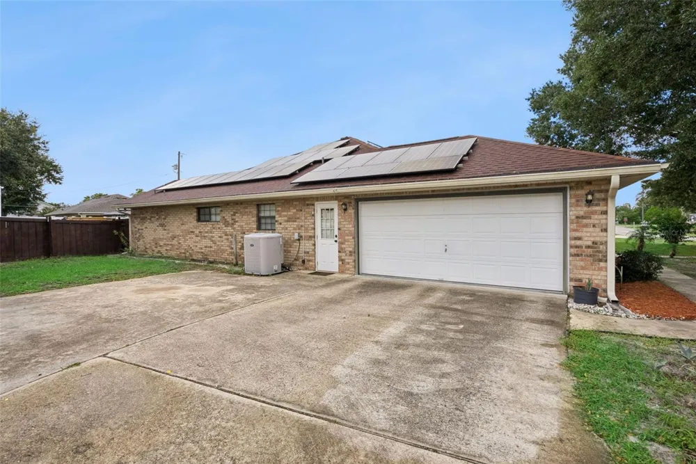 1302 LYDIA DRIVE Deltona, FL 32725