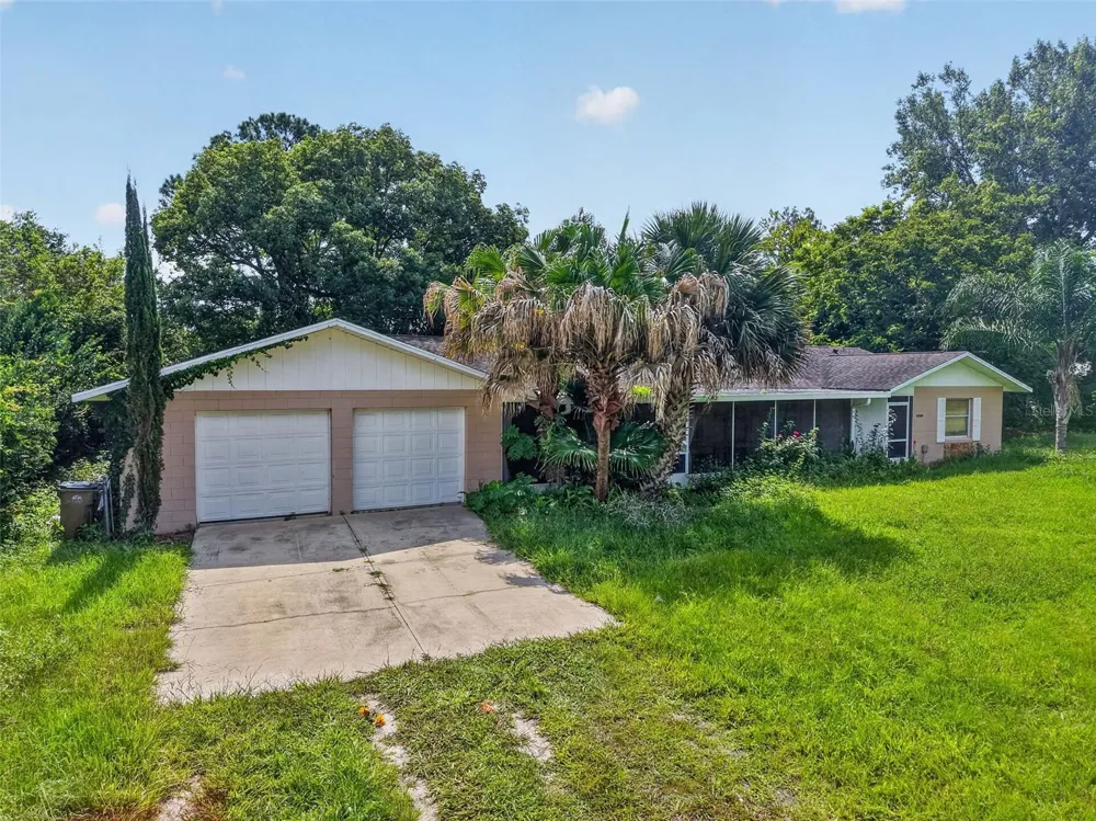 37320 BEACH DR Umatilla, FL 32784